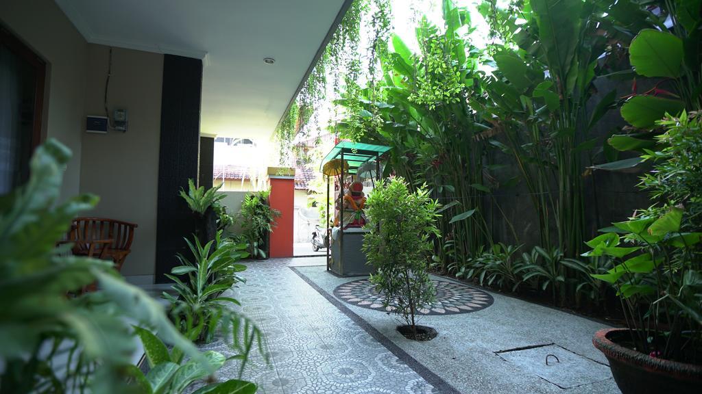 Rena Segara House Kuta Hotel Kuta Lombok Exterior foto